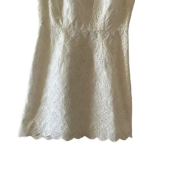 Cupcakes and Cashmere White Eyelet Embroidered Short Sleeves Floral Dress SZ 4 - Picture 8 of 16